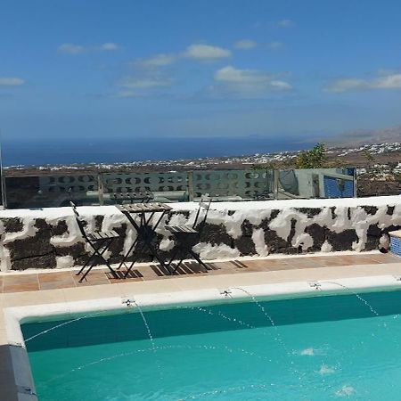 Aloelux Villa !! - Private Villa With Pool , Jacuzzi, Cinema, Massage ,Wonderful View, Art Desing Villa Tias Exterior photo